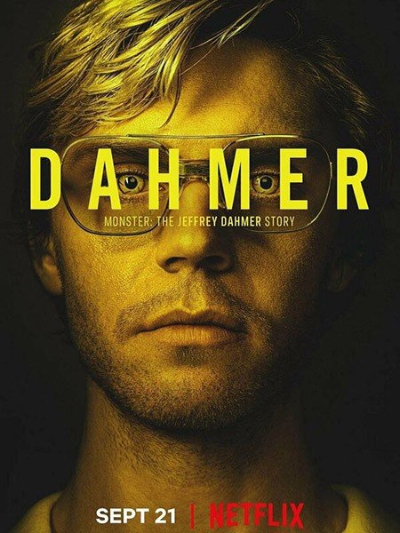 Монстр: История Джеффри Дамера (1 сезон) / Dahmer - Monster: The Jeffrey Dahmer Story (2022) WEB-DLRip