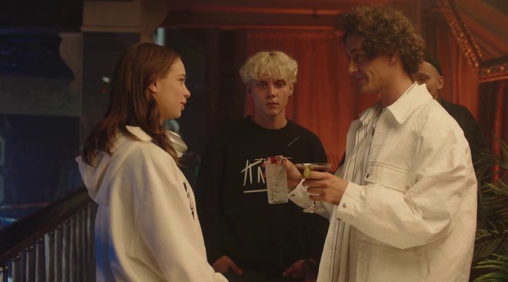 Нажмите для просмотра в оригинальном размере